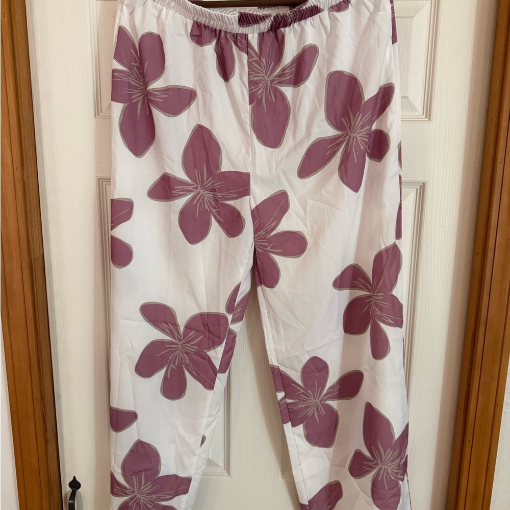 SHEIN - Floral Lounge Pants